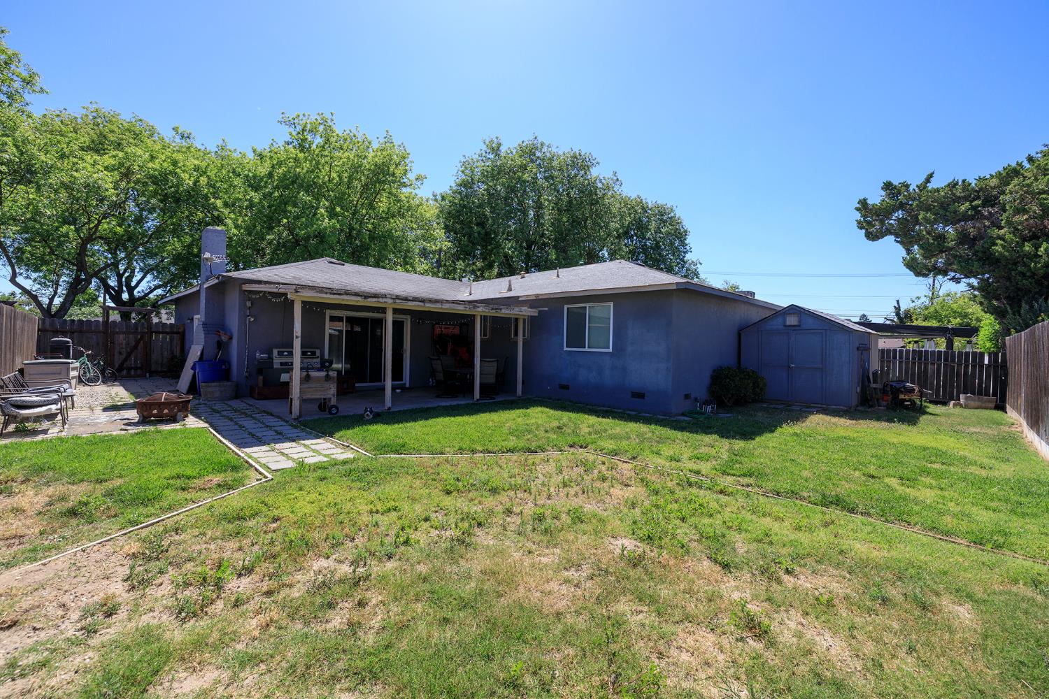 1505 Hamilton Ave, Modesto, CA 95350