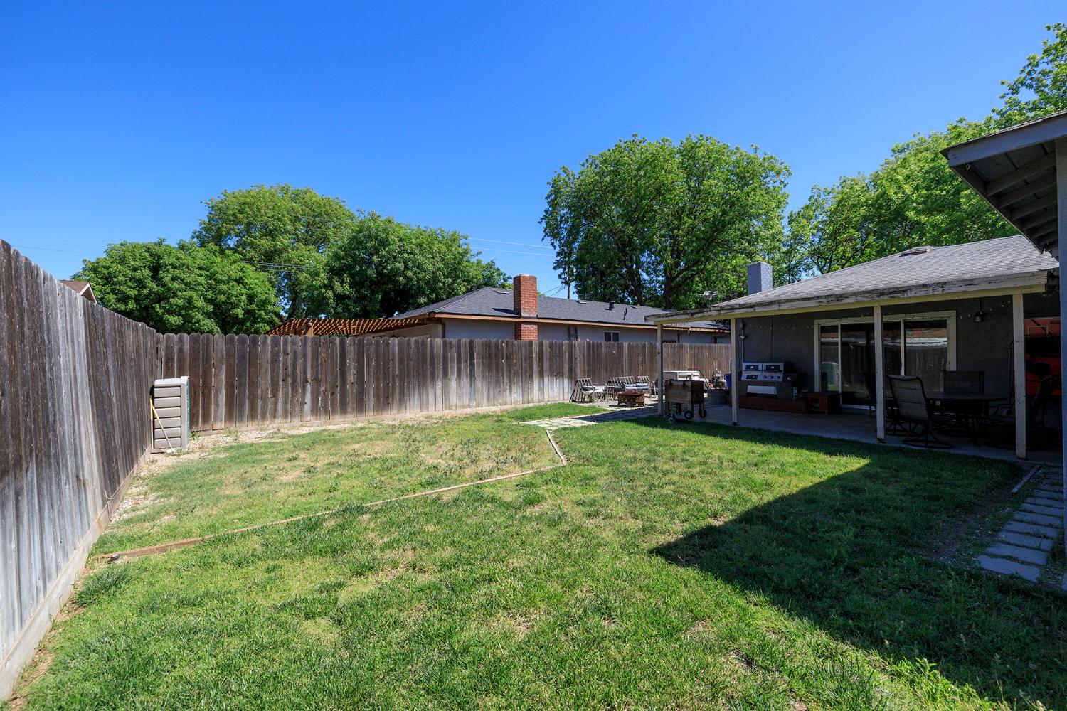 1505 Hamilton Ave, Modesto, CA 95350