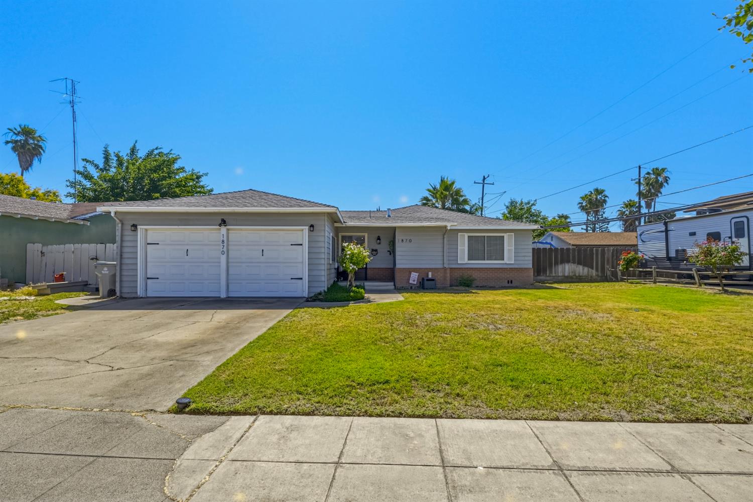 1870 Eucalyptus St, Atwater, CA 95301