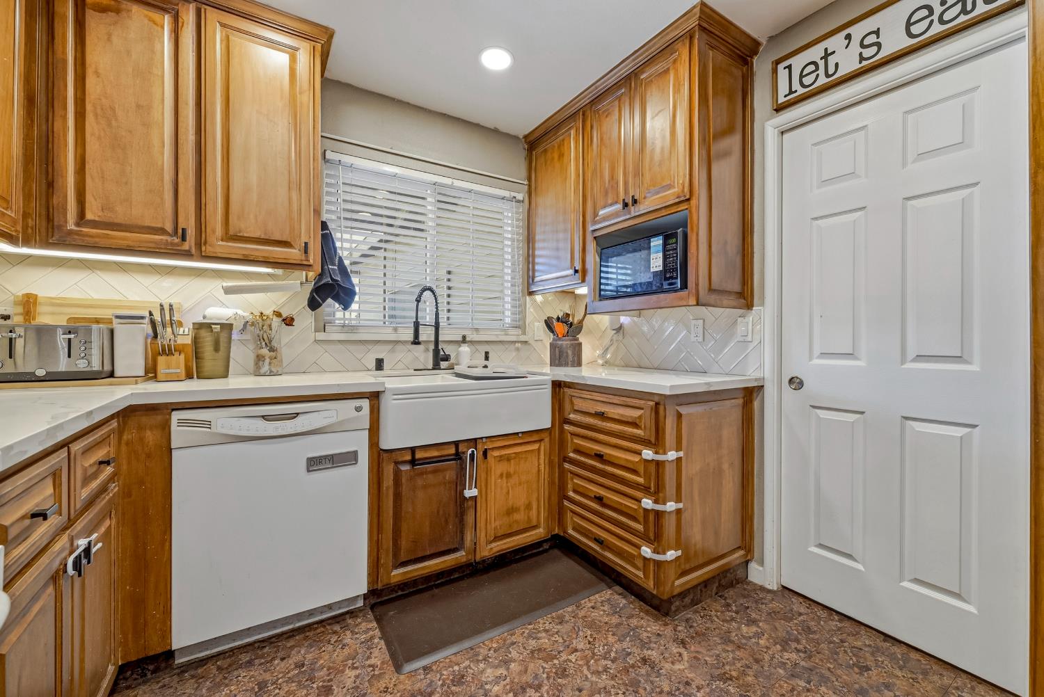 1870 Eucalyptus St, Atwater, CA 95301