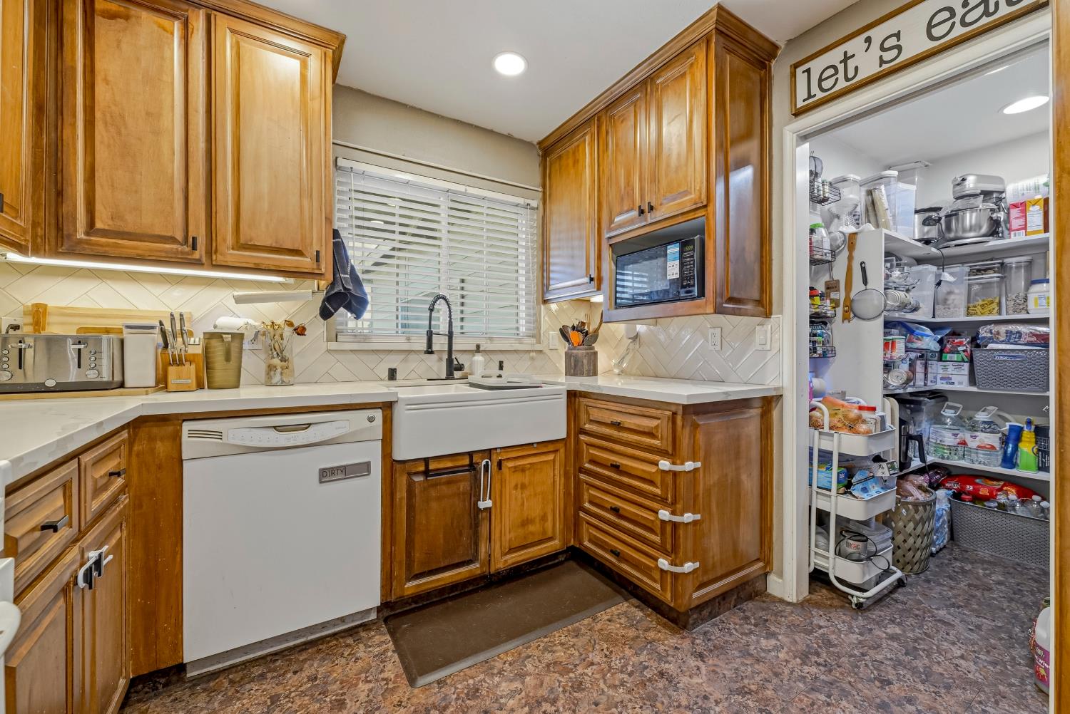 1870 Eucalyptus St, Atwater, CA 95301