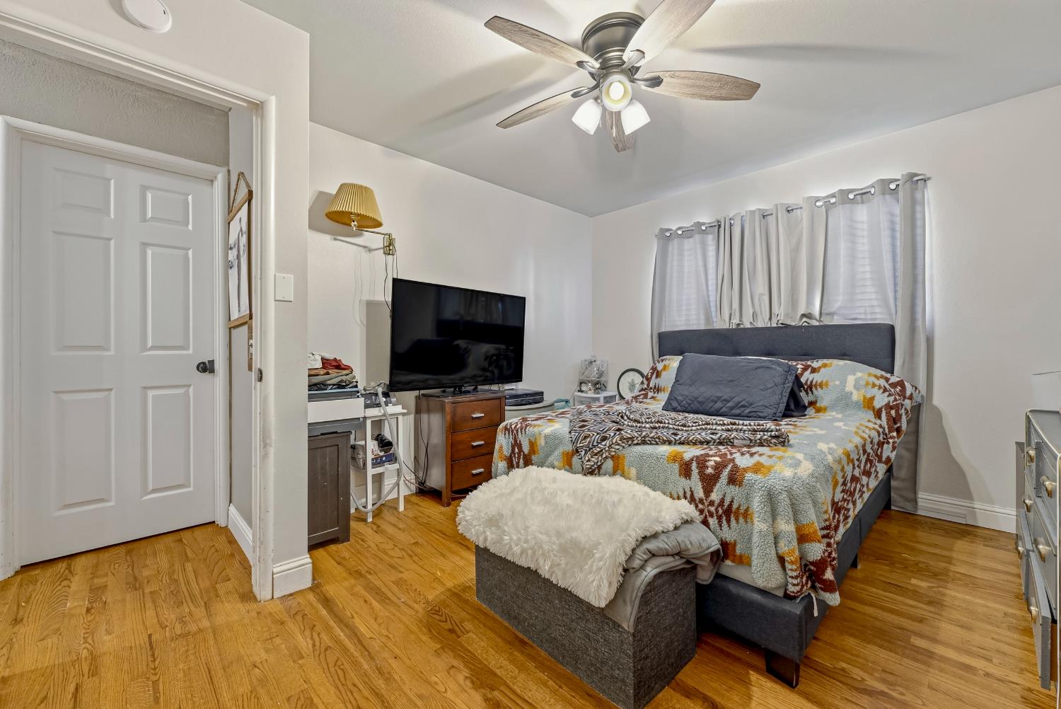1870 Eucalyptus St, Atwater, CA 95301