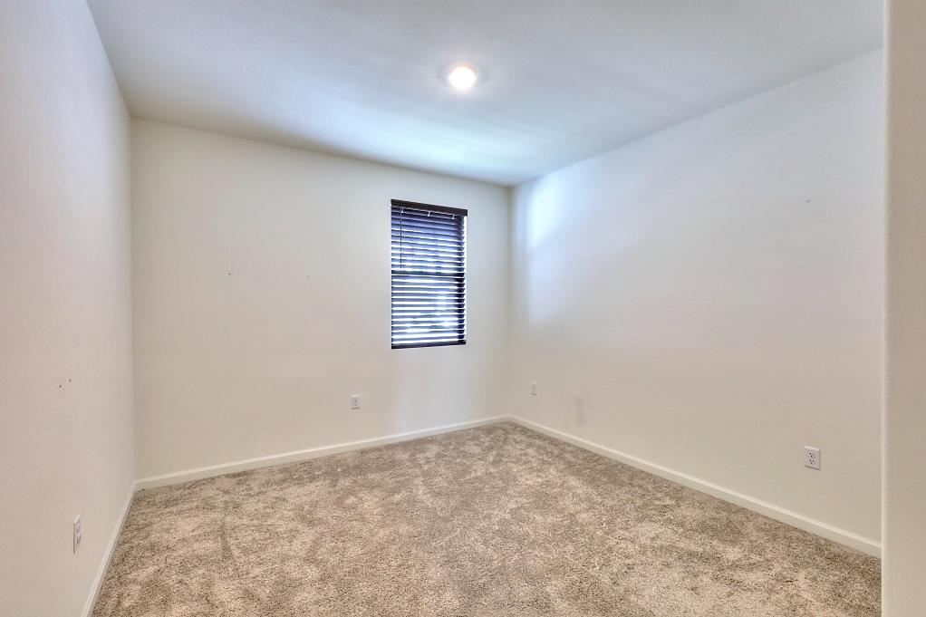 5439 Drawbridge Way, Riverbank, CA 95367