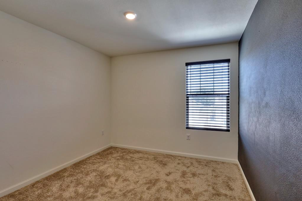 5439 Drawbridge Way, Riverbank, CA 95367