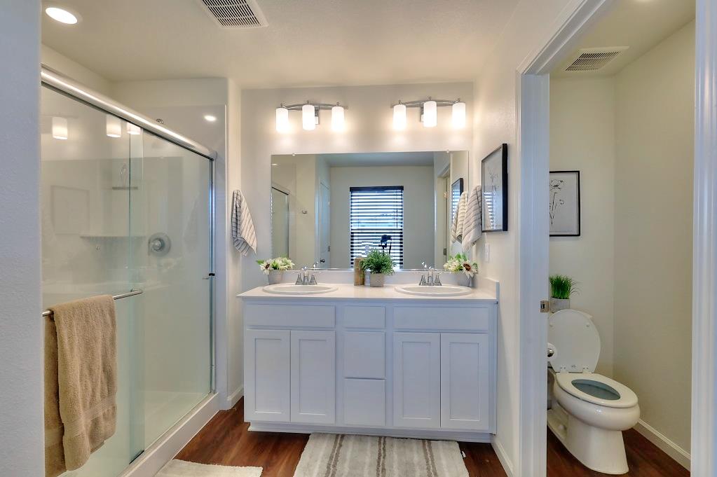 5439 Drawbridge Way, Riverbank, CA 95367