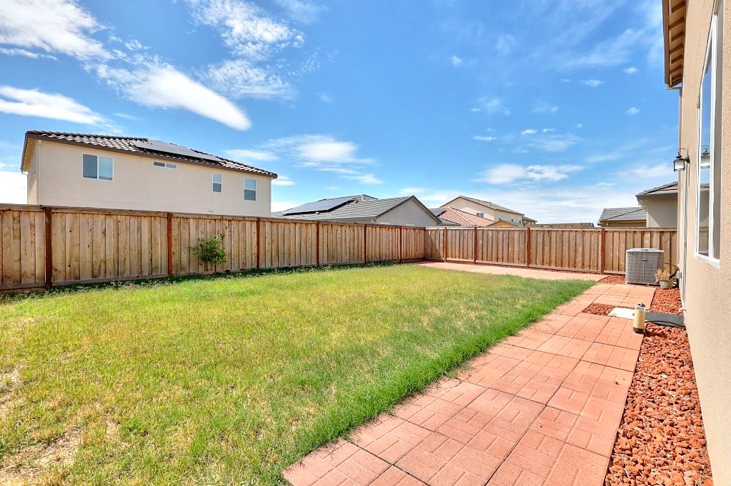 5439 Drawbridge Way, Riverbank, CA 95367