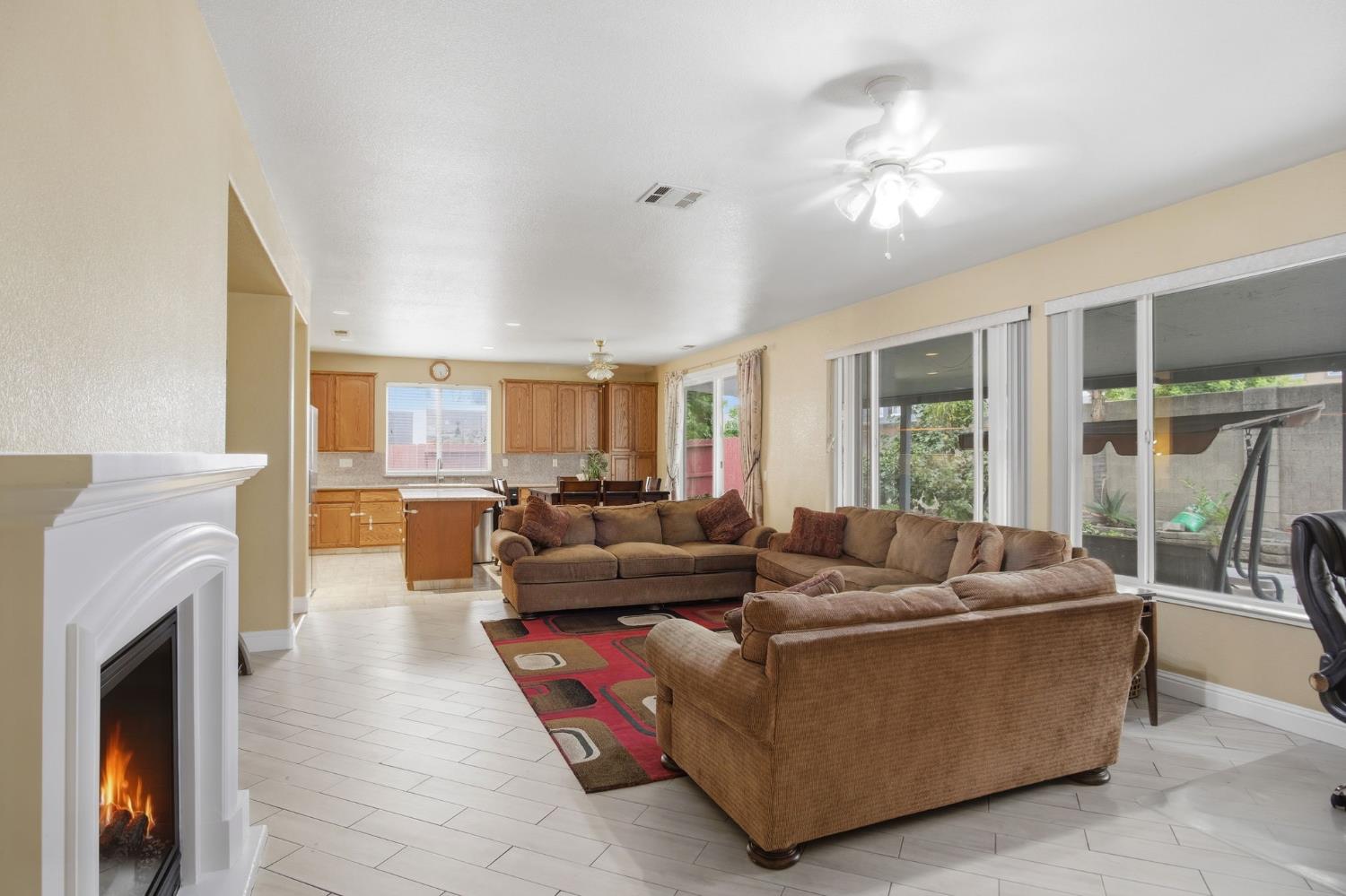 1501 Tristan Ct, Hughson, CA 95326