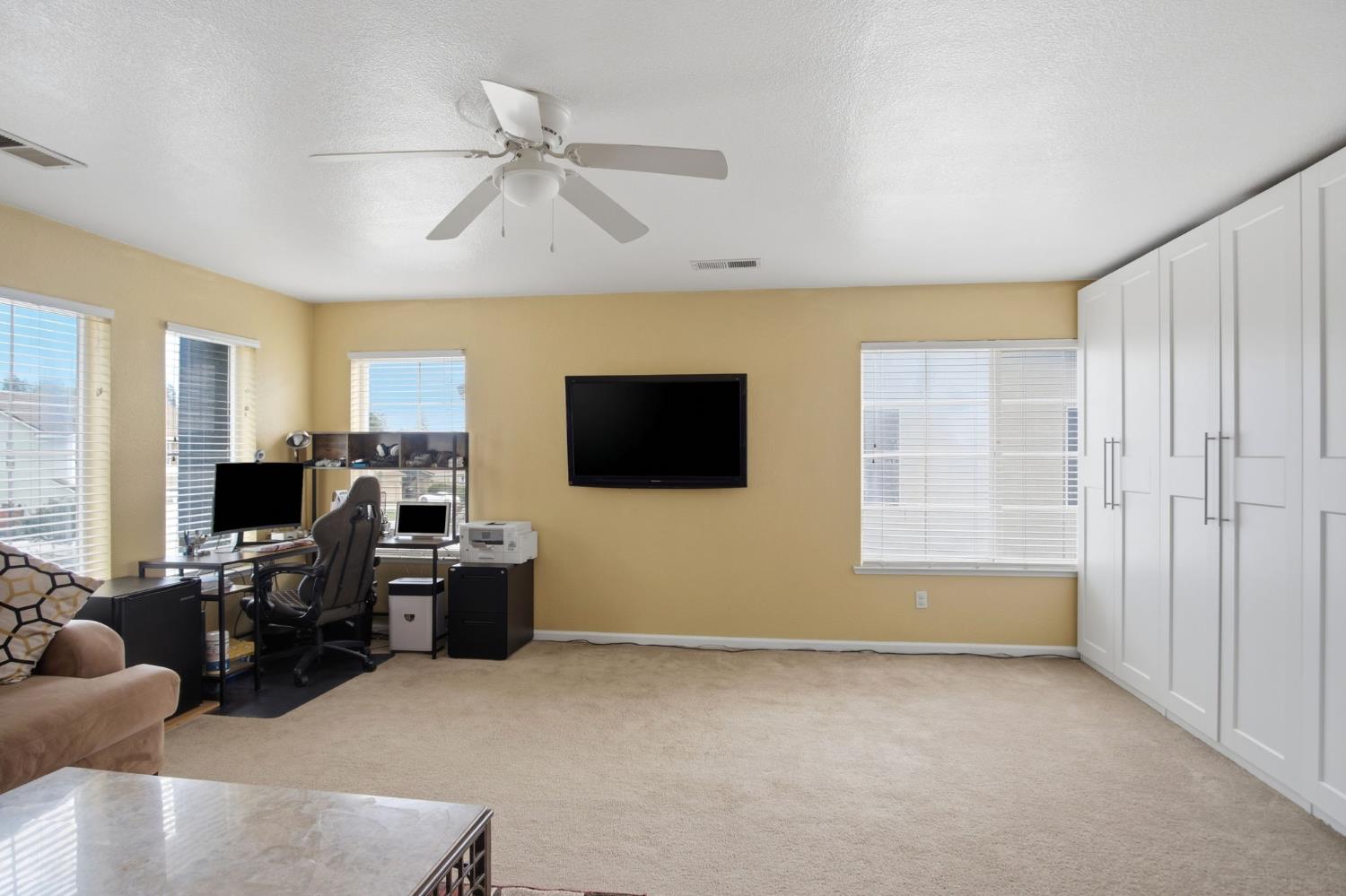 1501 Tristan Ct, Hughson, CA 95326