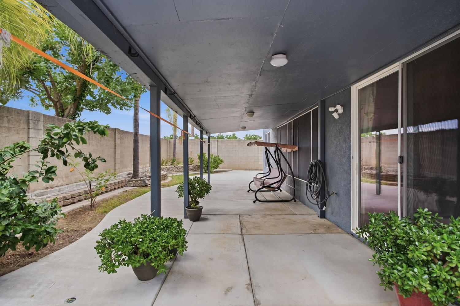 1501 Tristan Ct, Hughson, CA 95326
