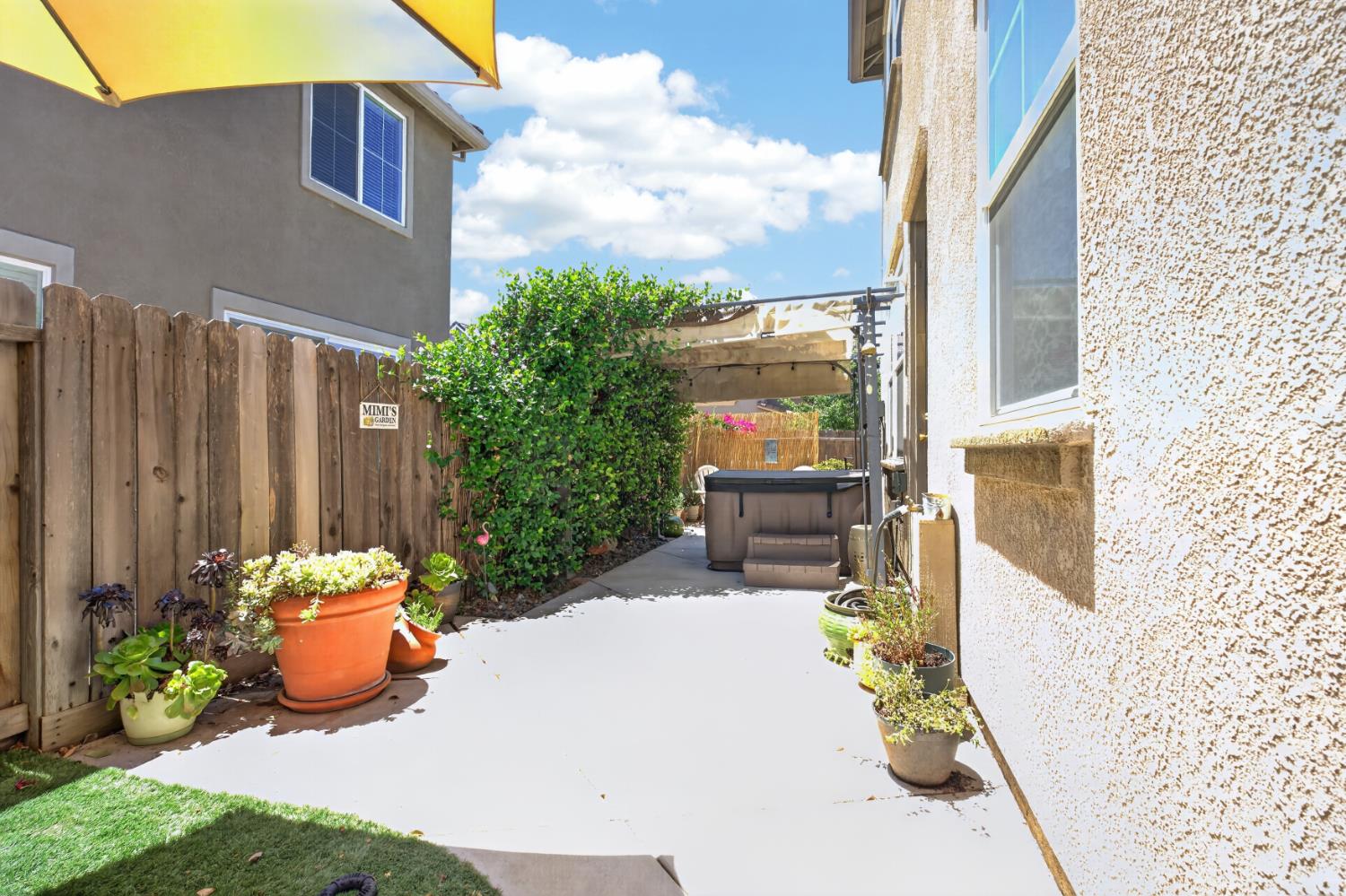3840 Purple Finch Ln, Modesto, CA 95355