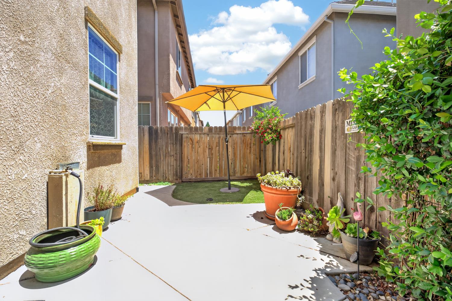 3840 Purple Finch Ln, Modesto, CA 95355