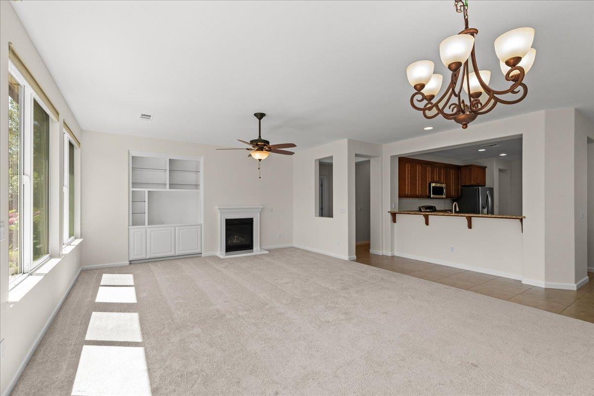 375 Applegate Dr, Oakdale, CA 95361