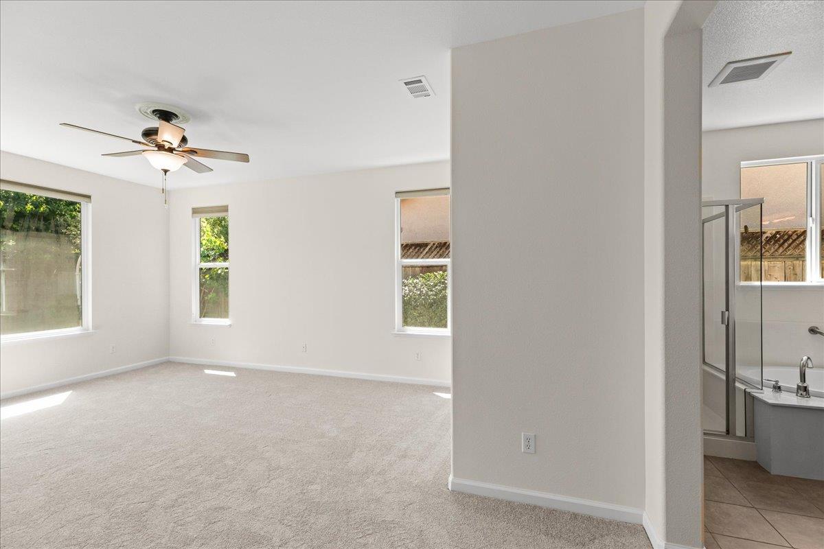 375 Applegate Dr, Oakdale, CA 95361