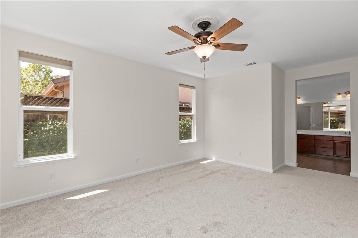 375 Applegate Dr, Oakdale, CA 95361