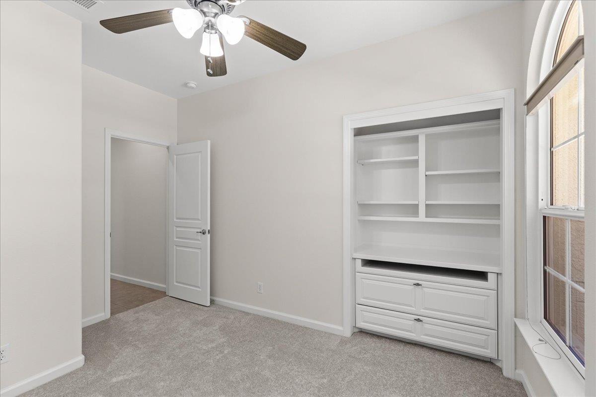 375 Applegate Dr, Oakdale, CA 95361