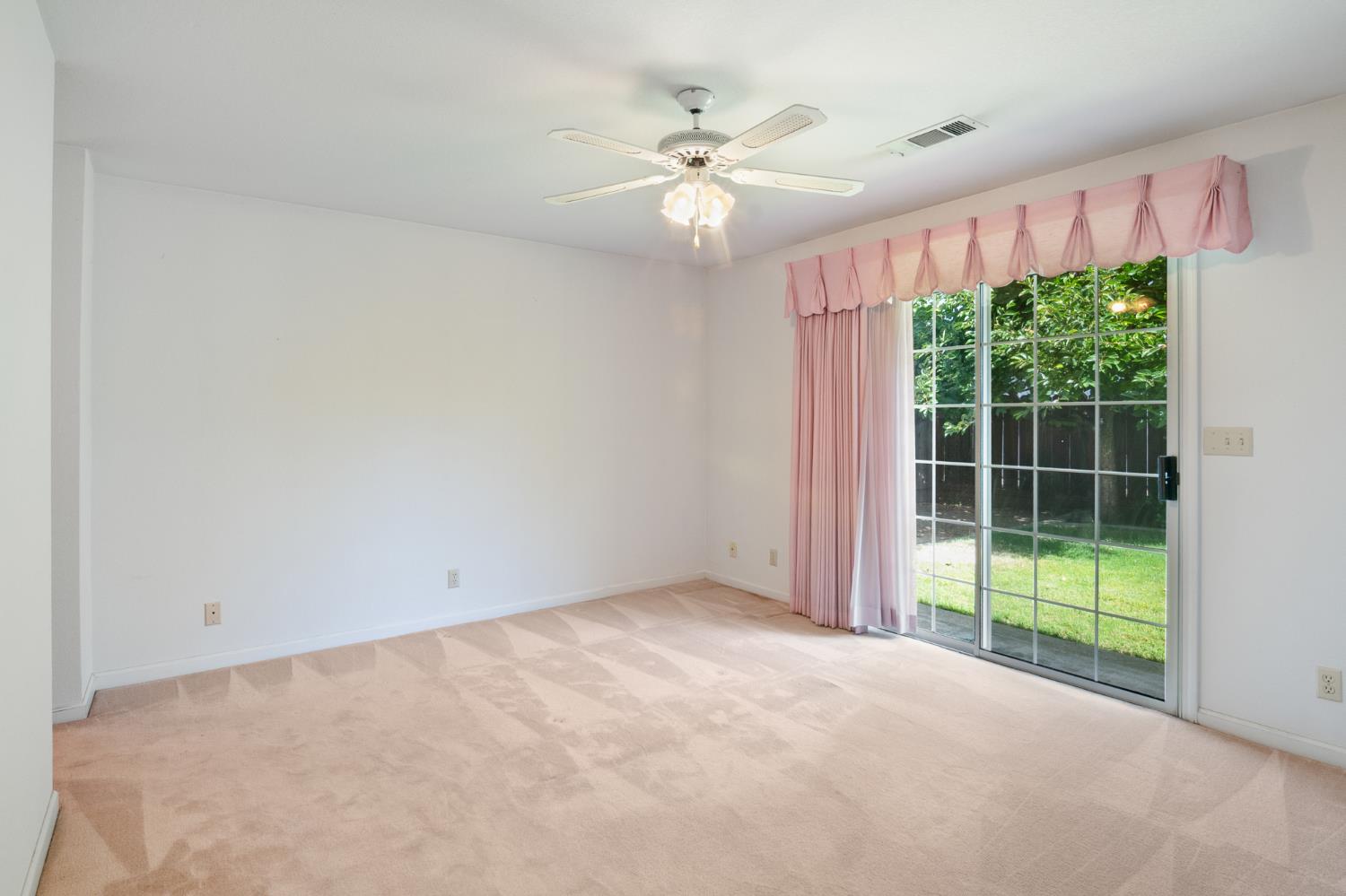 1858 Pontiac St, Oakdale, CA 95361