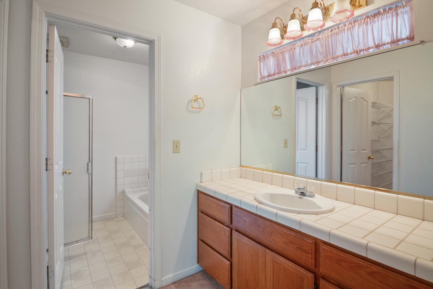 1858 Pontiac St, Oakdale, CA 95361