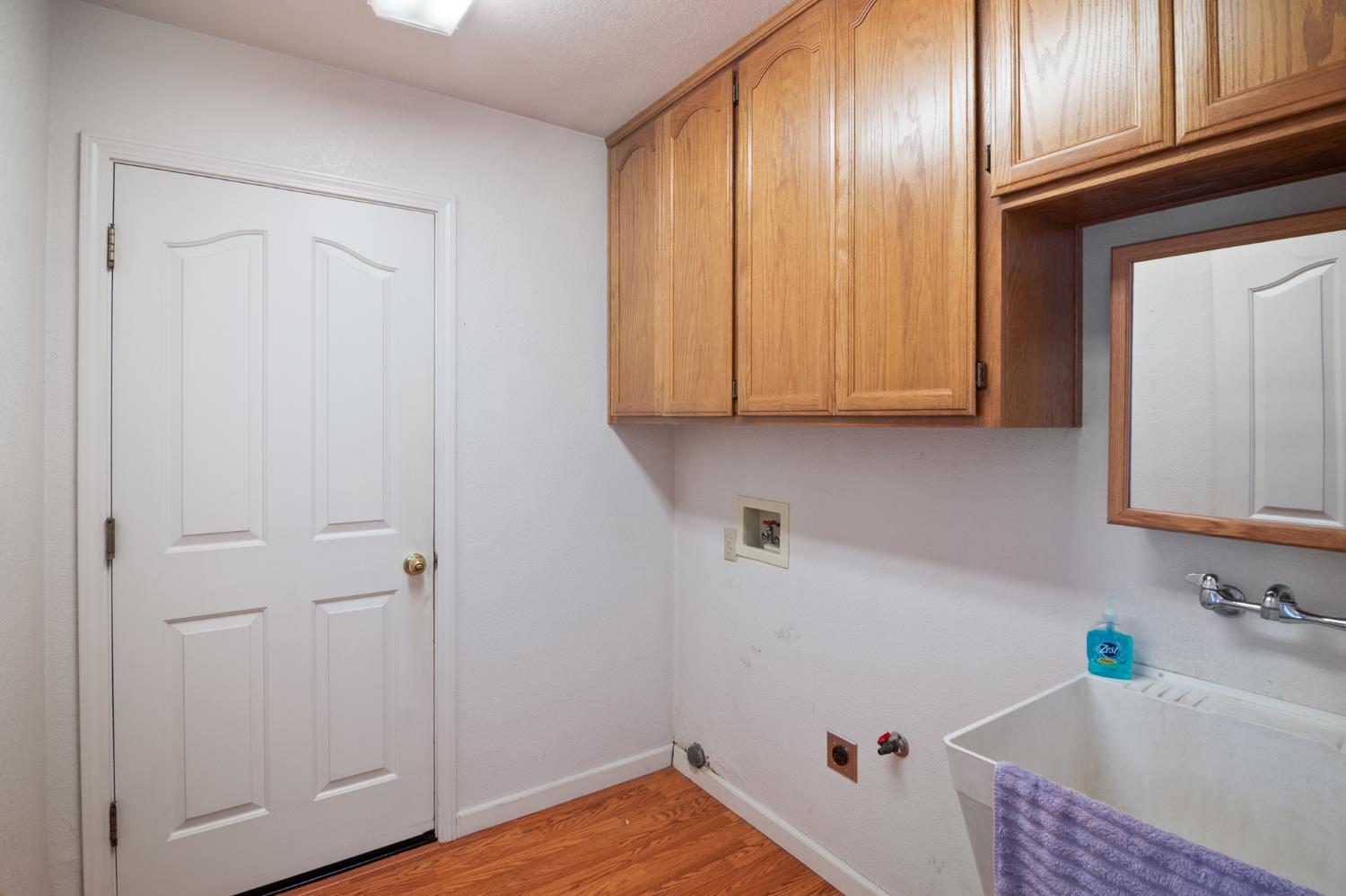 1858 Pontiac St, Oakdale, CA 95361