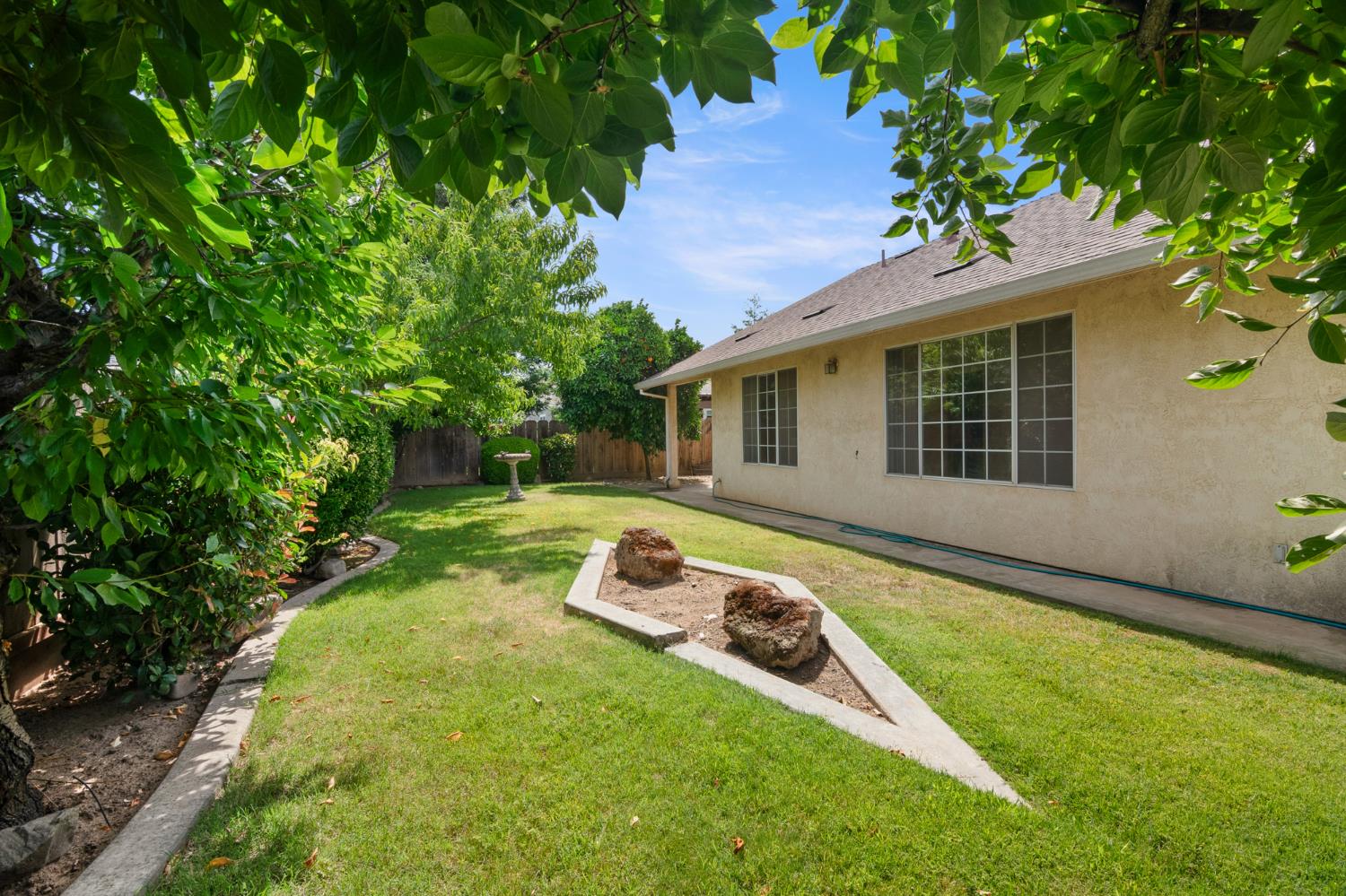 1858 Pontiac St, Oakdale, CA 95361