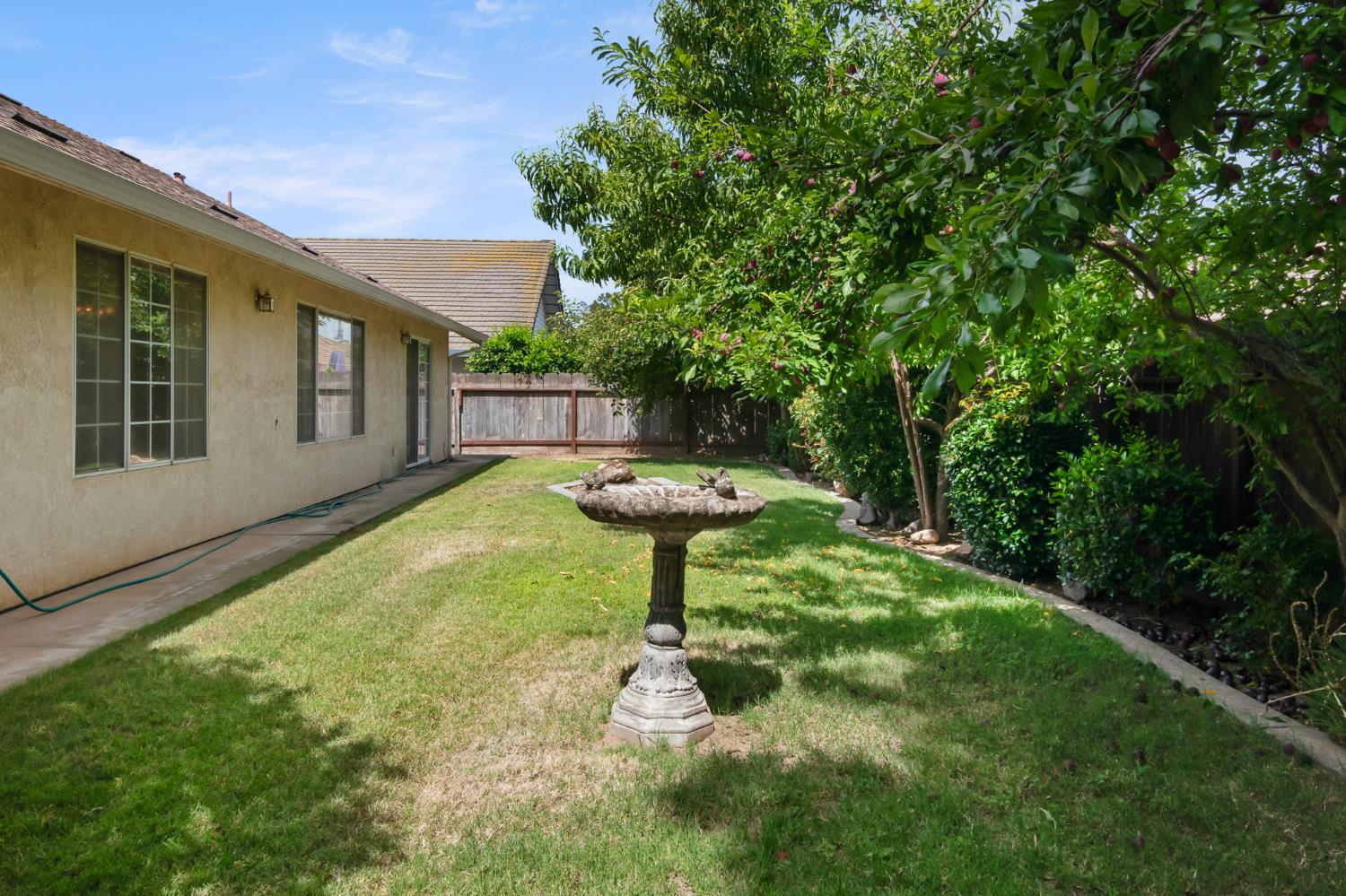 1858 Pontiac St, Oakdale, CA 95361