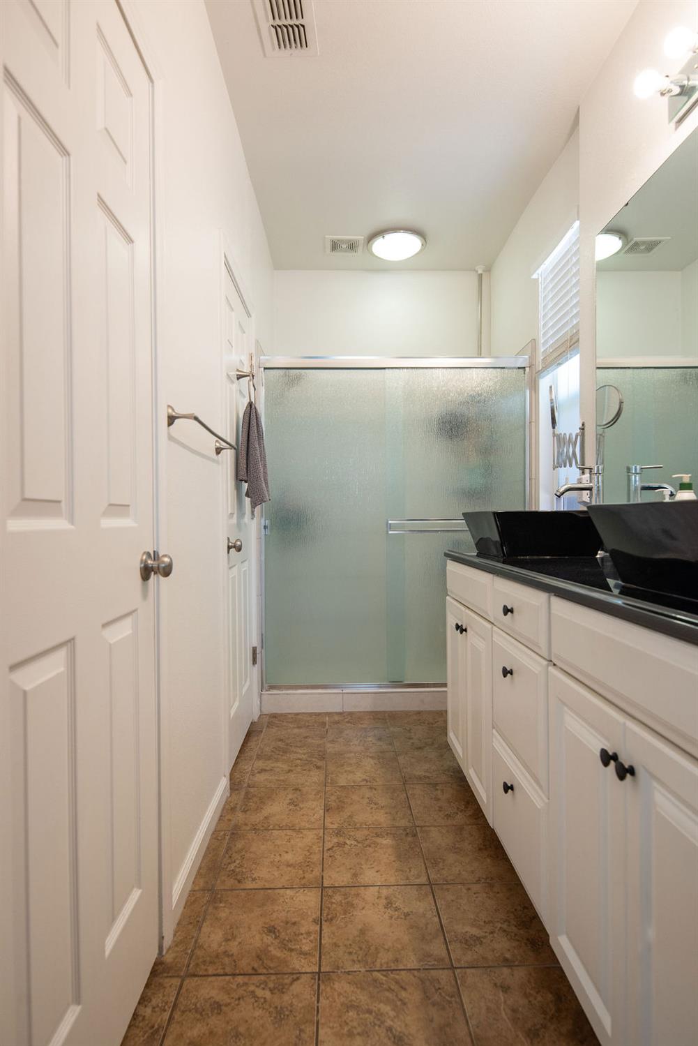 5414 Leandra Ct, Keyes, CA 95328
