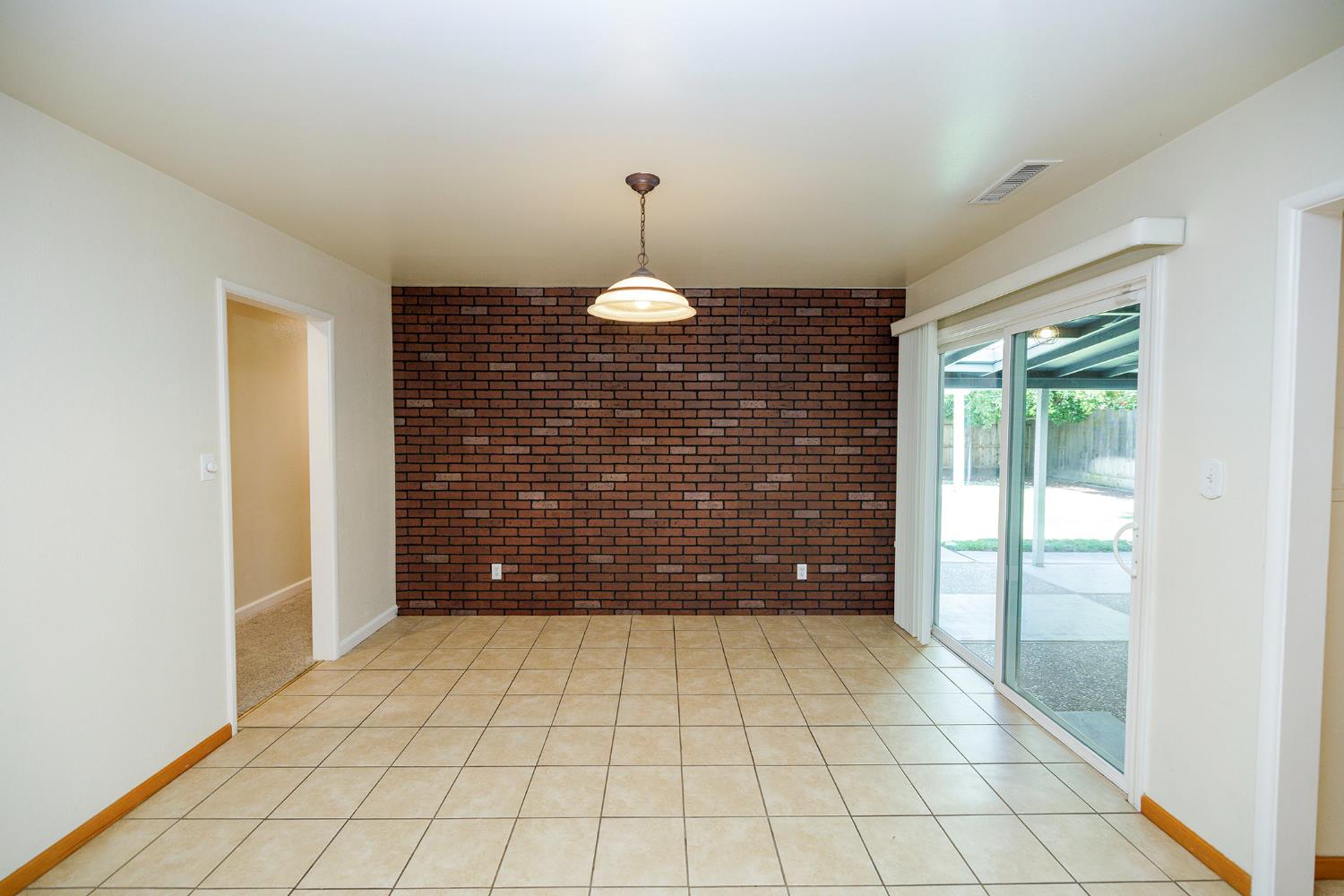 1618 Silkwood Dr, Modesto, CA 95350