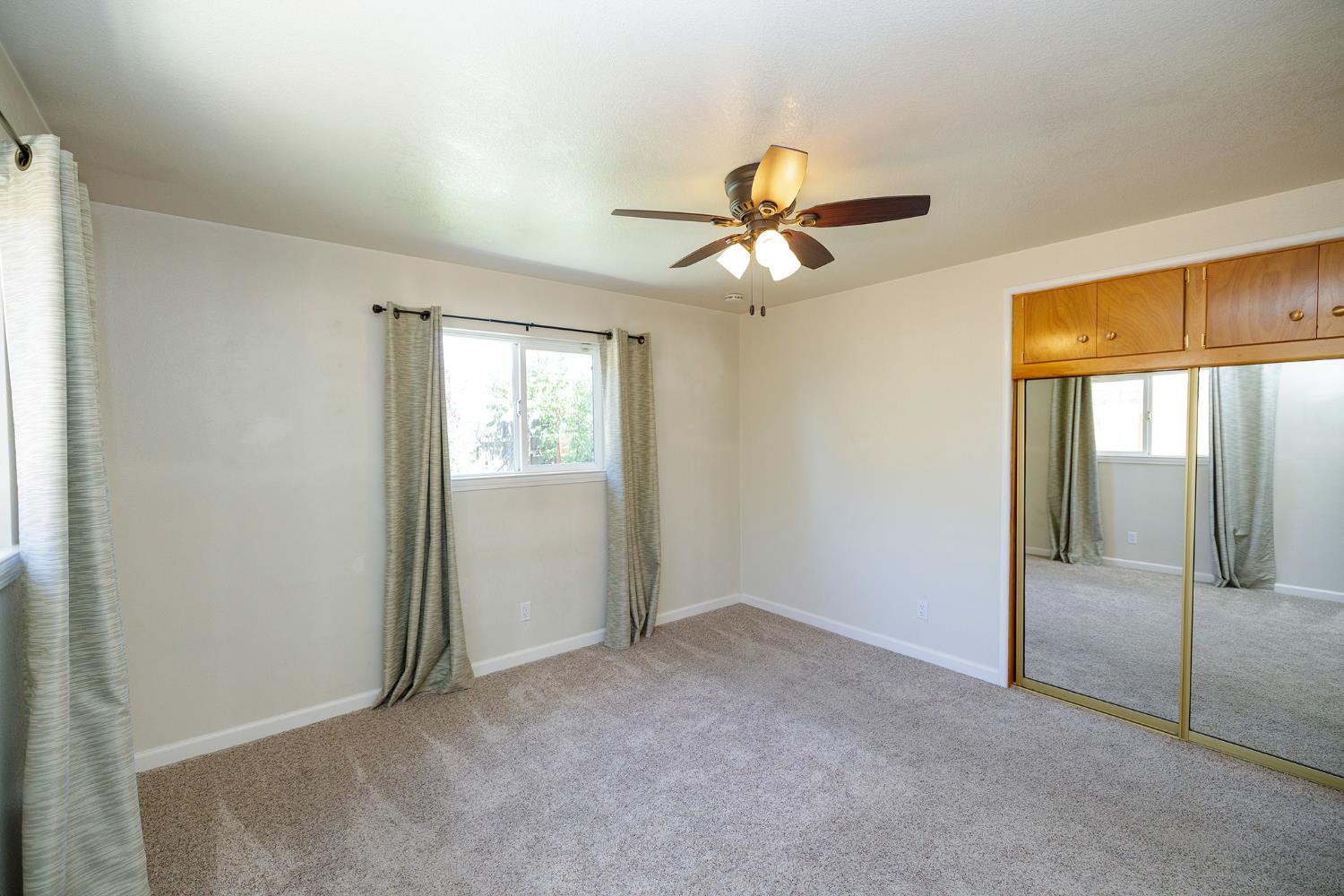 1618 Silkwood Dr, Modesto, CA 95350