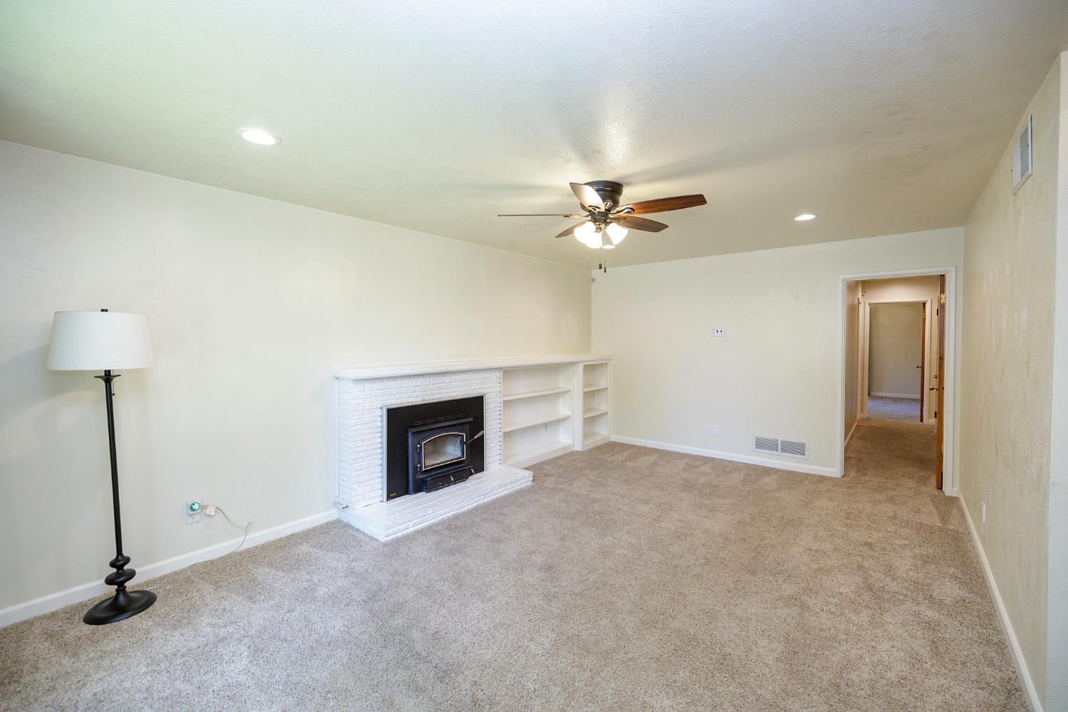 1618 Silkwood Dr, Modesto, CA 95350