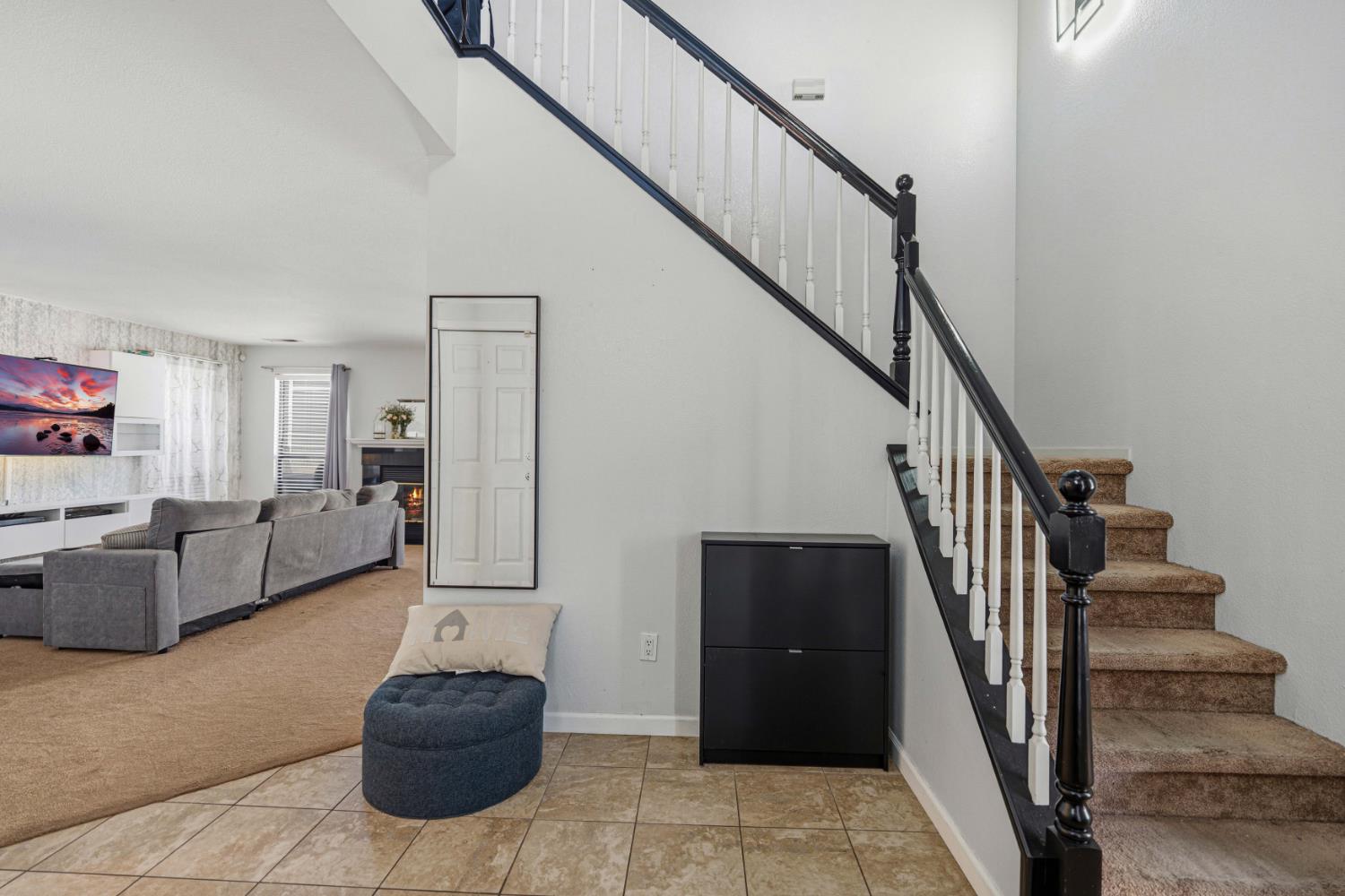 1721 Woodcrest Way, Modesto, CA 95355