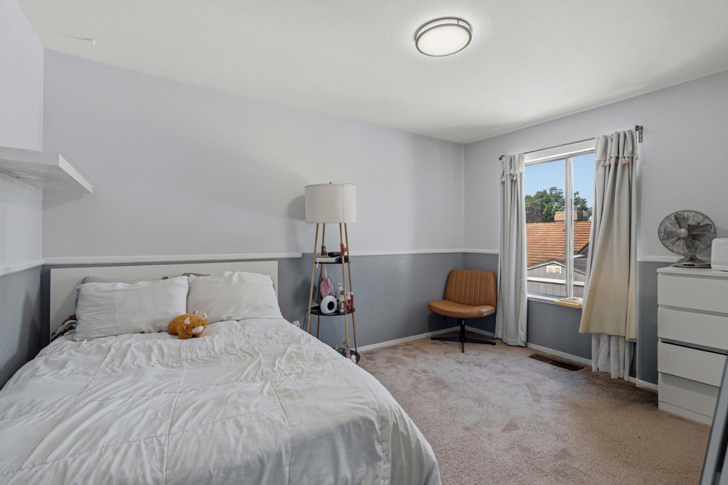 1721 Woodcrest Way, Modesto, CA 95355