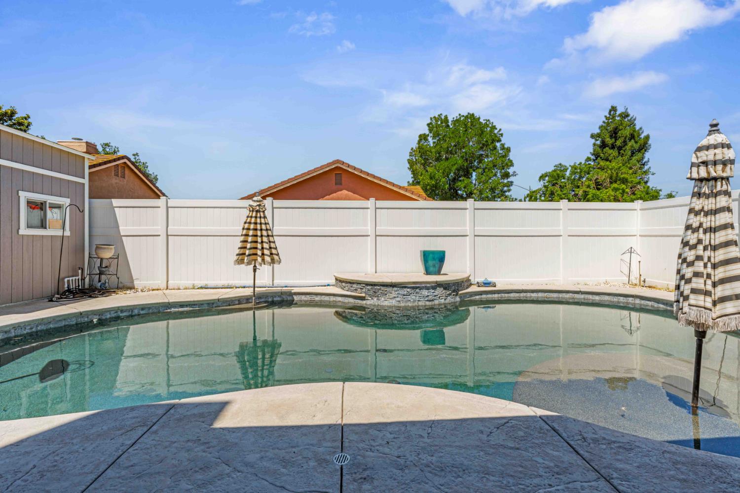 1721 Woodcrest Way, Modesto, CA 95355