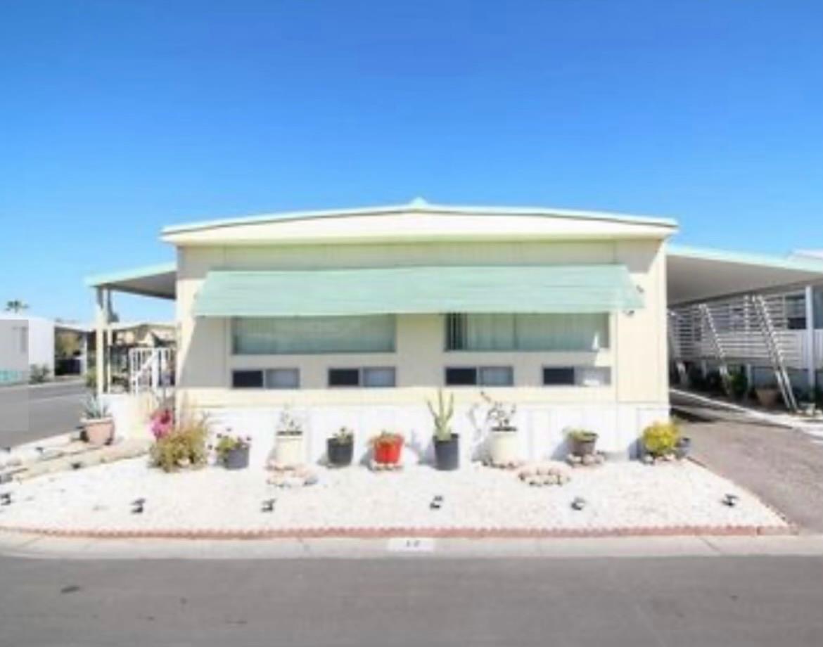 2845 E Hatch Rd #12, Modesto, CA 95351