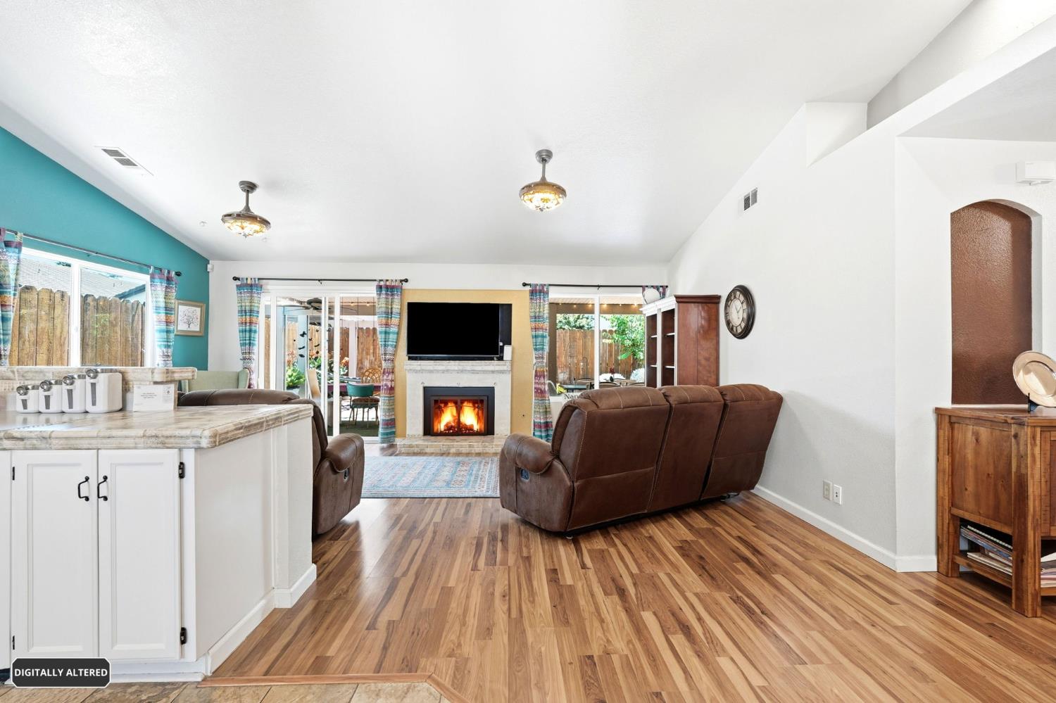 3720 Laurenburg Ave, Modesto, CA 95357