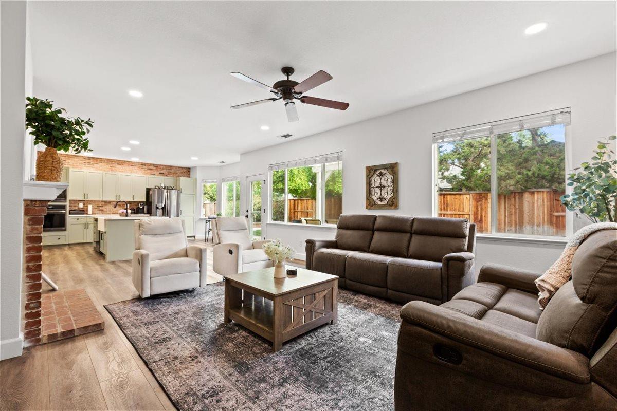 1920 Veranda Ct, Modesto, CA 95357