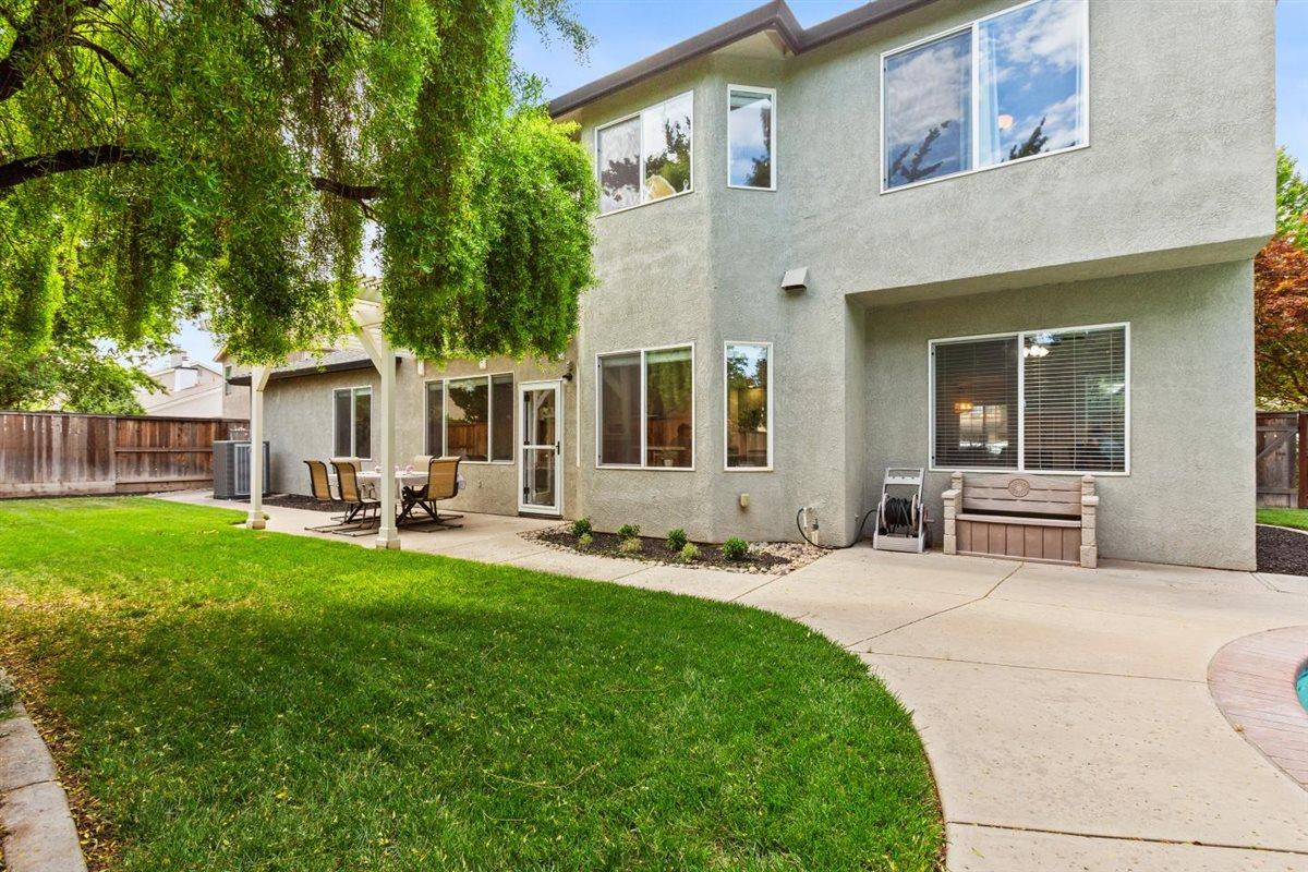 1920 Veranda Ct, Modesto, CA 95357