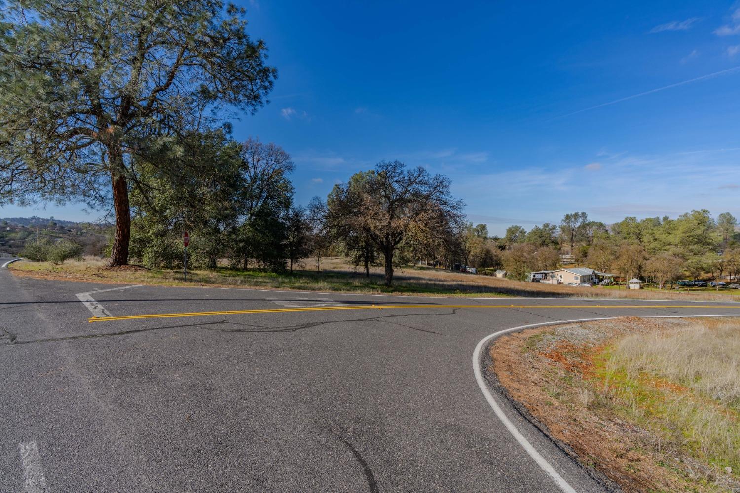 790 Pinon Dr, Copperopolis, CA 95228