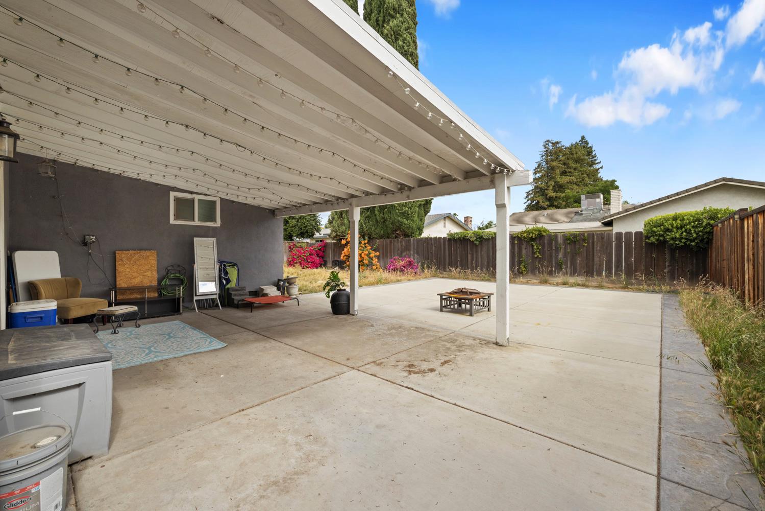 3225 Nightingale Dr, Modesto, CA 95356