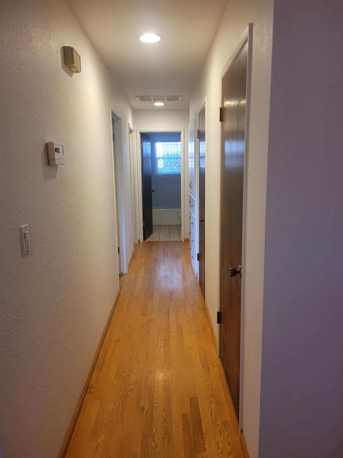 1677 Poplar St, Oakdale, CA 95361