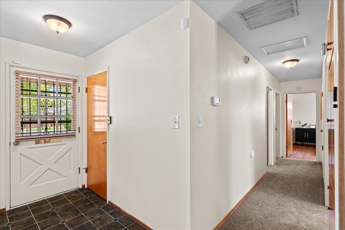 1718 Sandalwood Dr, Modesto, CA 95350
