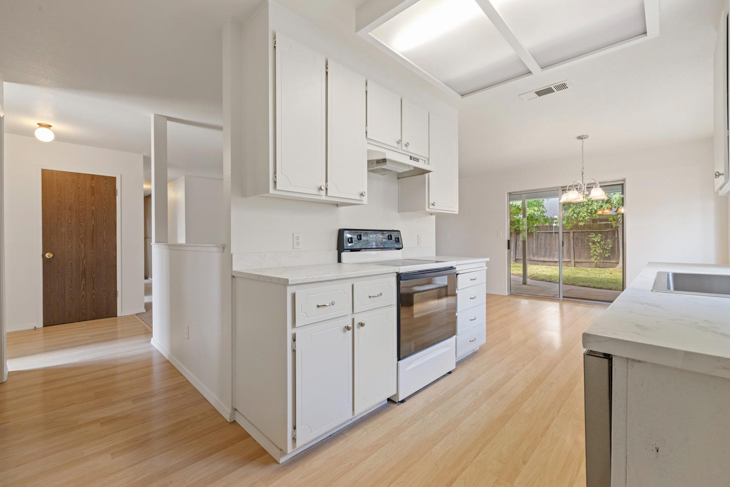 947 Kingery Dr, Ripon, CA 95366