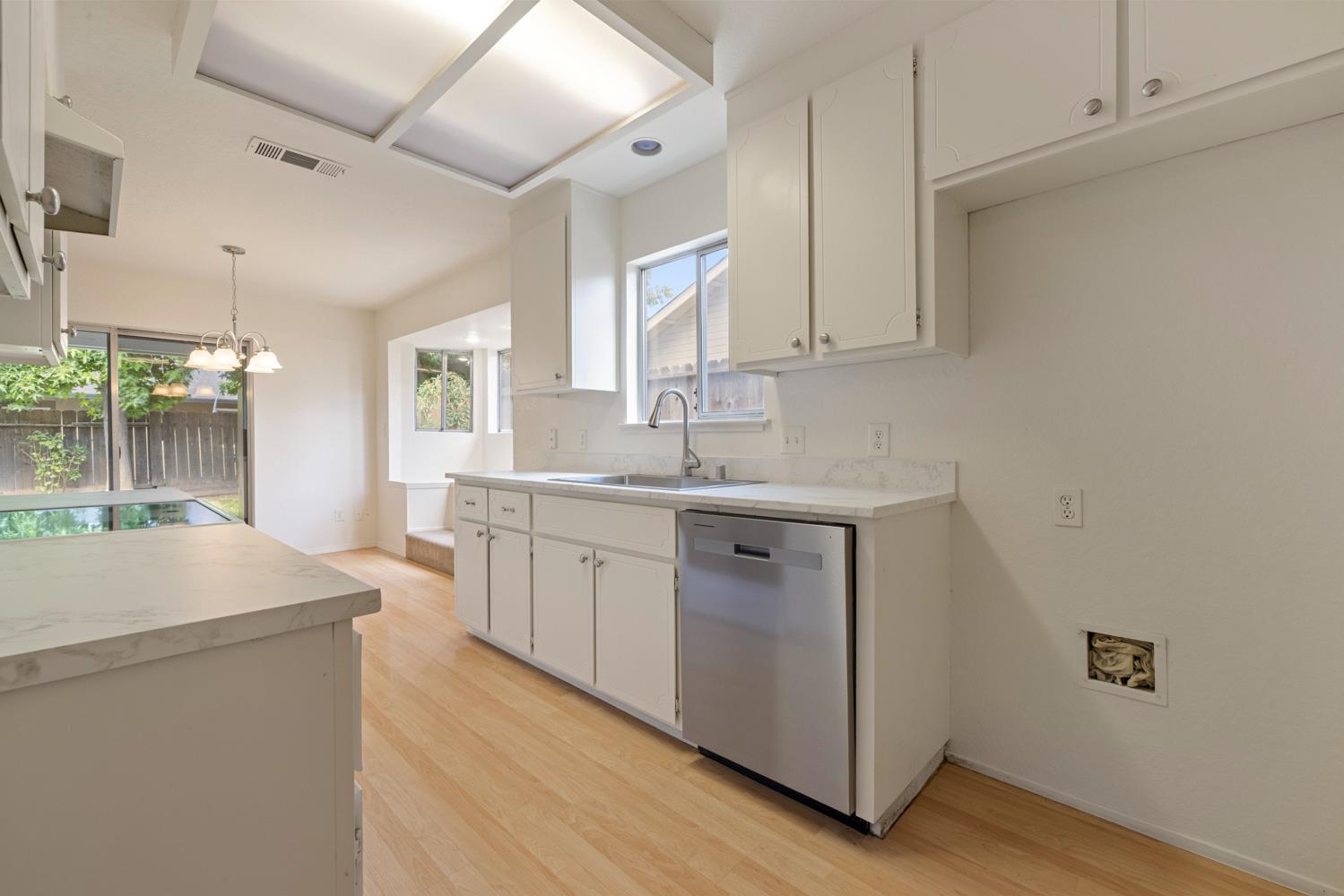 947 Kingery Dr, Ripon, CA 95366
