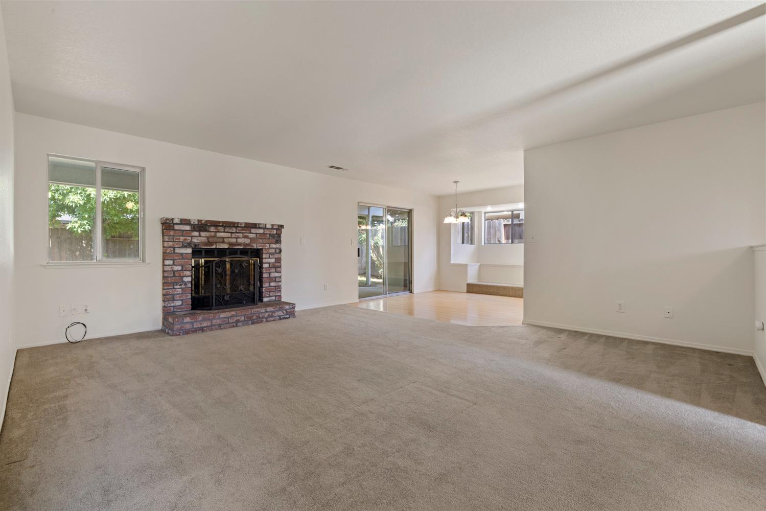947 Kingery Dr, Ripon, CA 95366