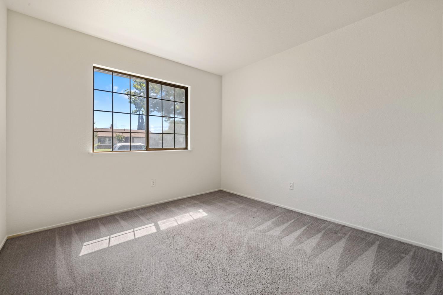 947 Kingery Dr, Ripon, CA 95366
