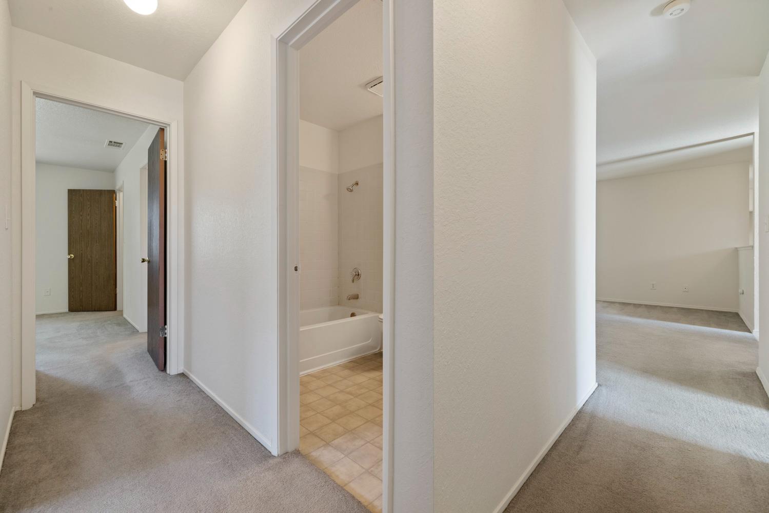 947 Kingery Dr, Ripon, CA 95366