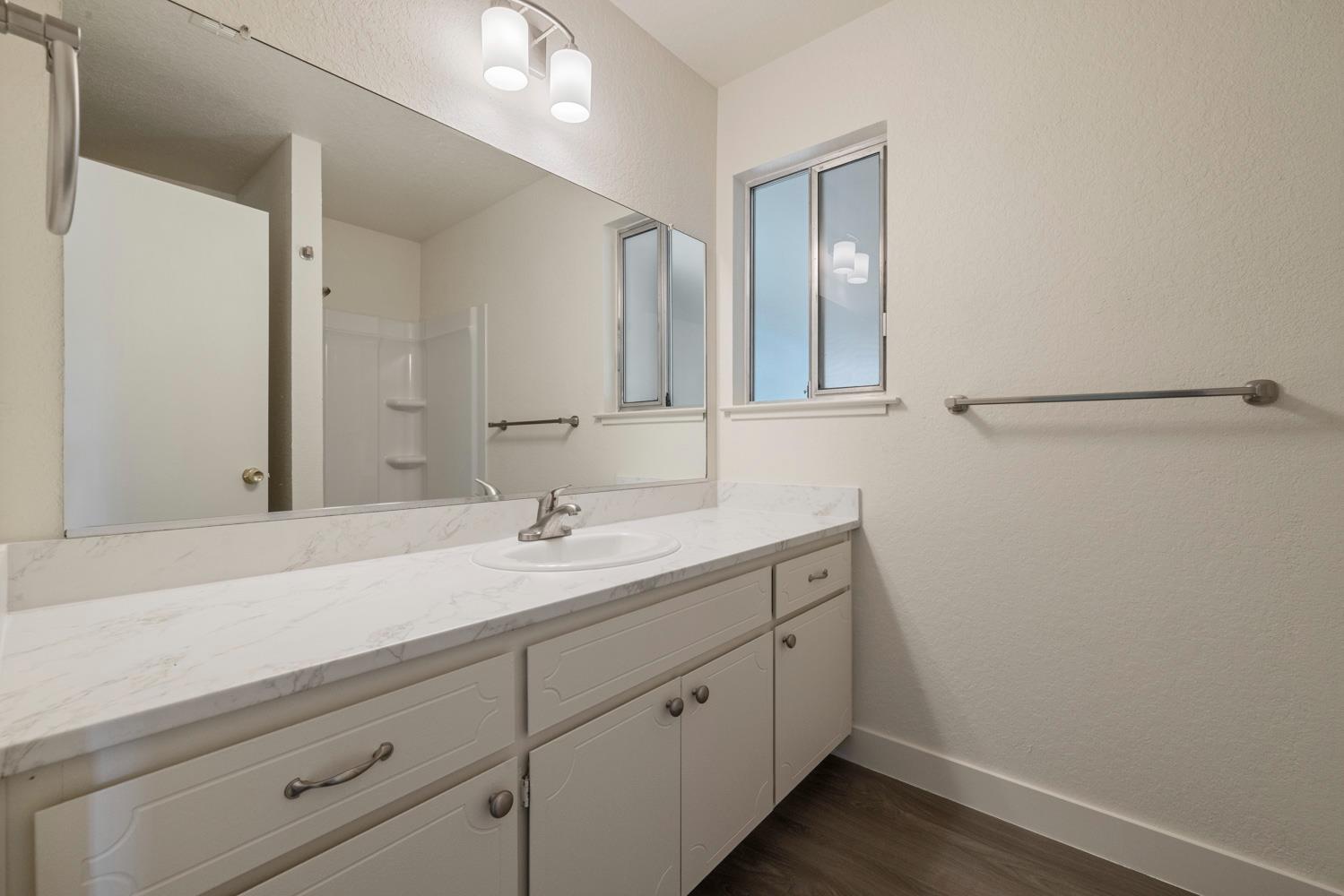 947 Kingery Dr, Ripon, CA 95366