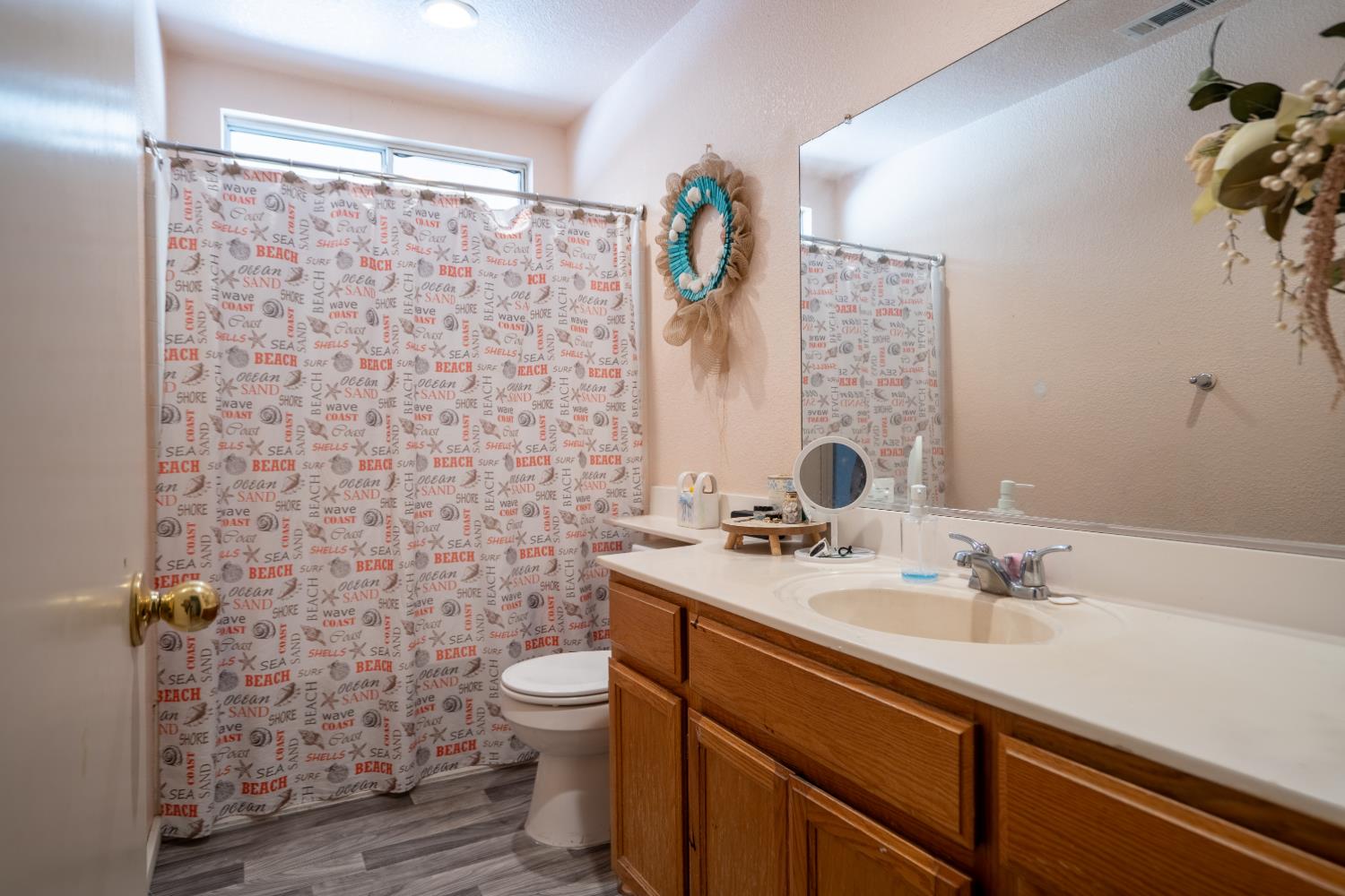 1089 La Mesa Street, Escalon, CA 95320