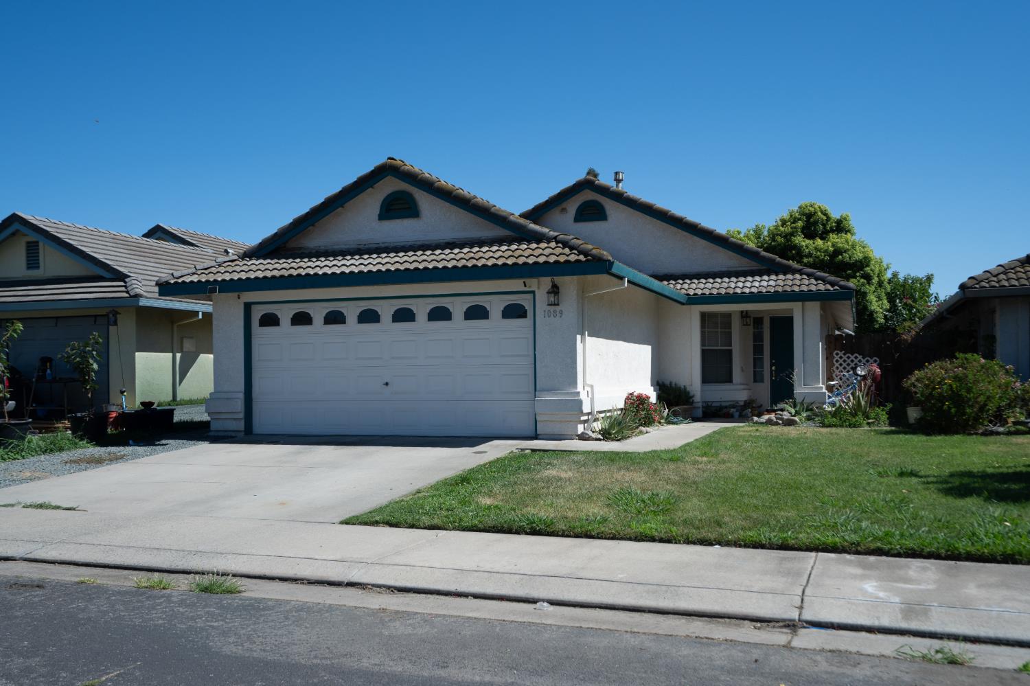 1089 La Mesa Street, Escalon, CA 95320