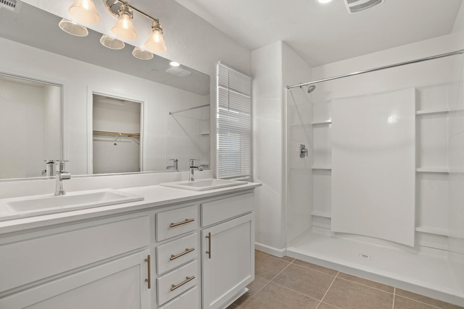 254 Grand Canyon Ct, Merced, CA 95341