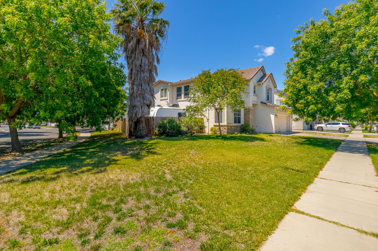 3724 Macadamia Ln, Ceres, CA 95307