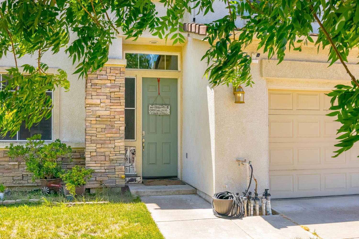 3724 Macadamia Ln, Ceres, CA 95307
